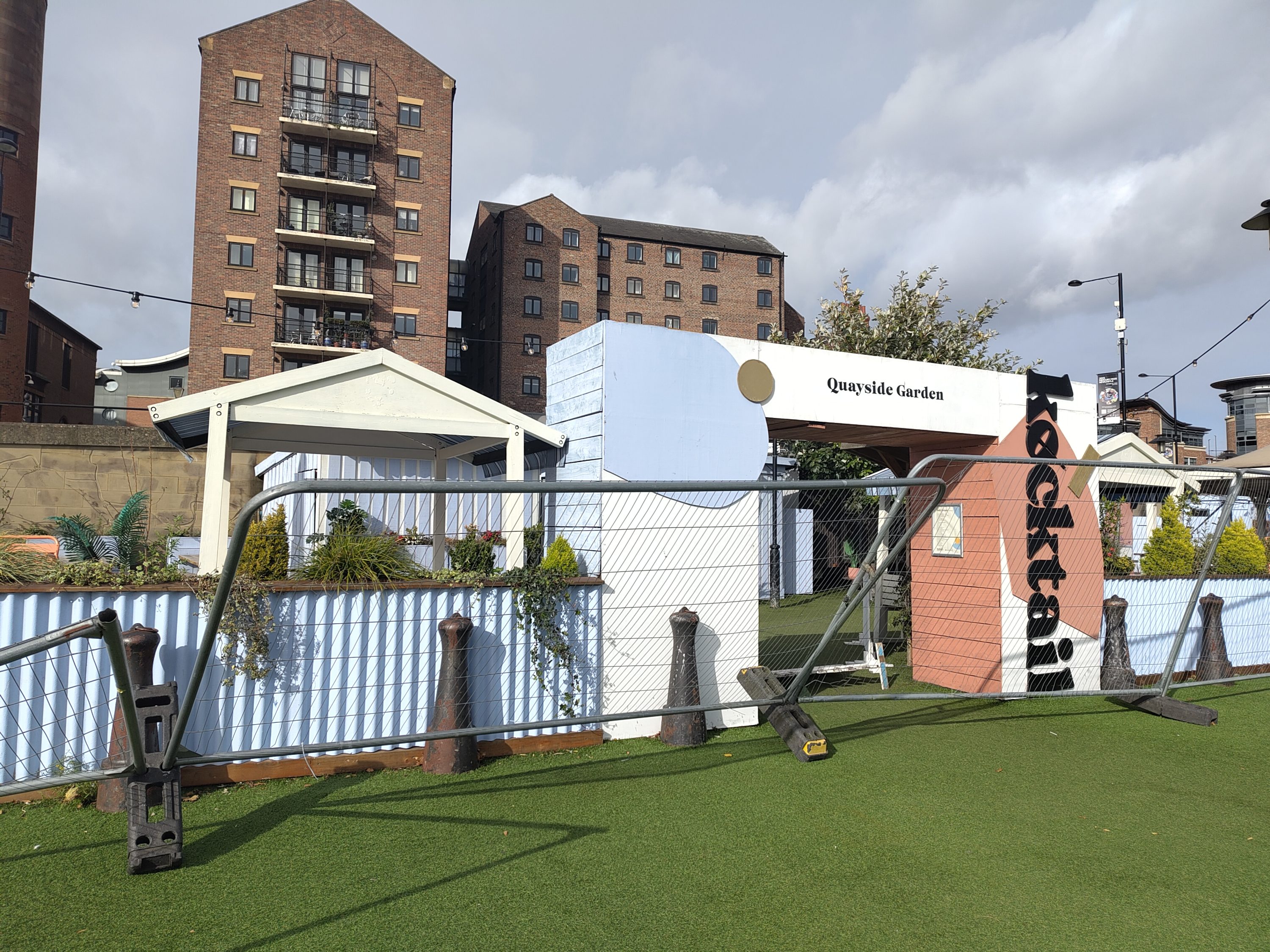 Quayside Garden with broken fence